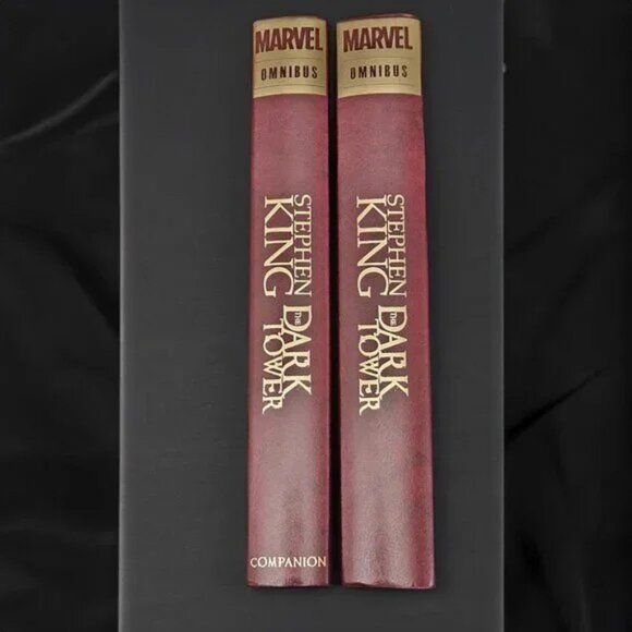 Stephen King - MARVEL Dark Tower Omnibus Both Books and Slipcase - Picture 4 of 9